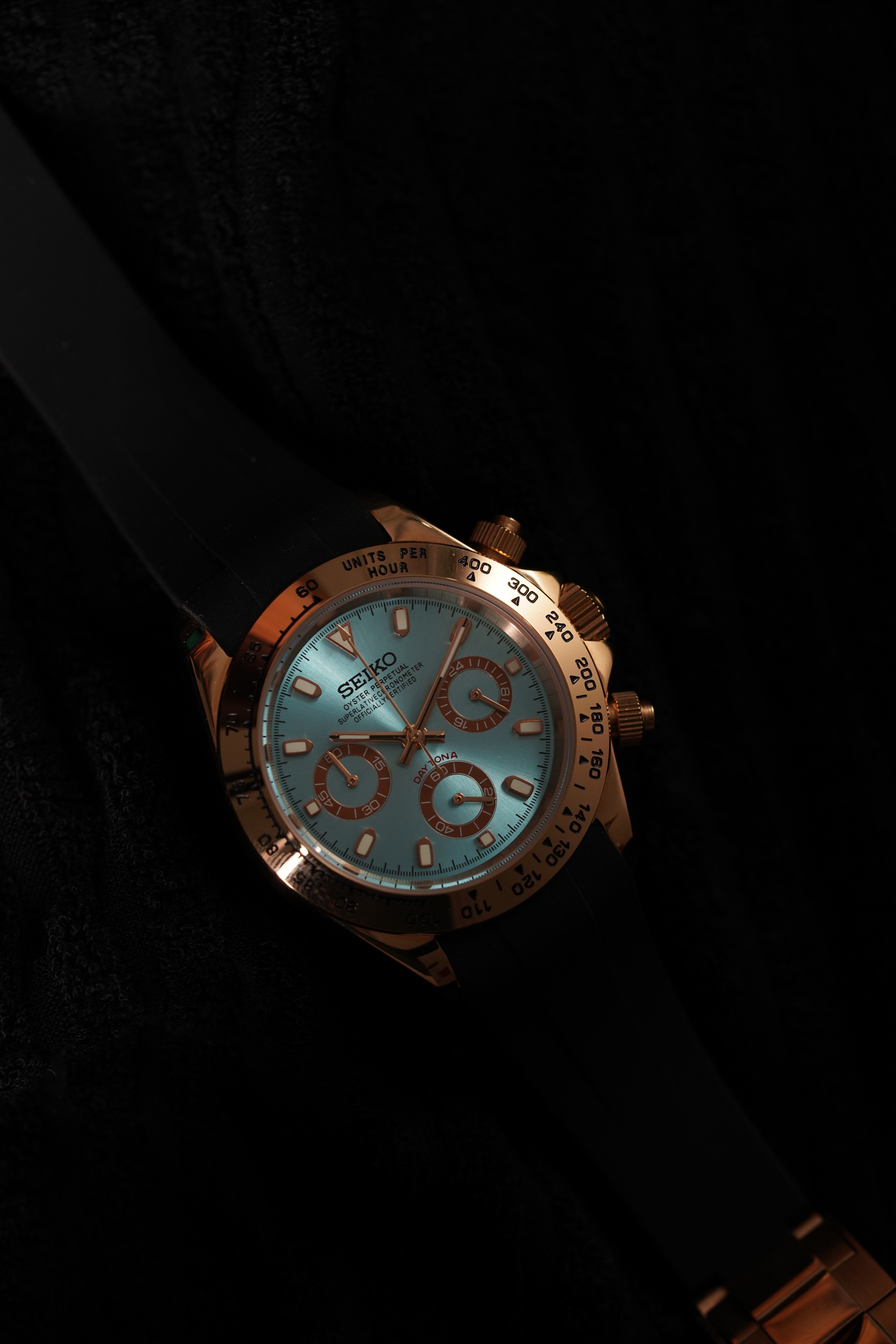 Seiko Tona | Gold & Tiffany Blue