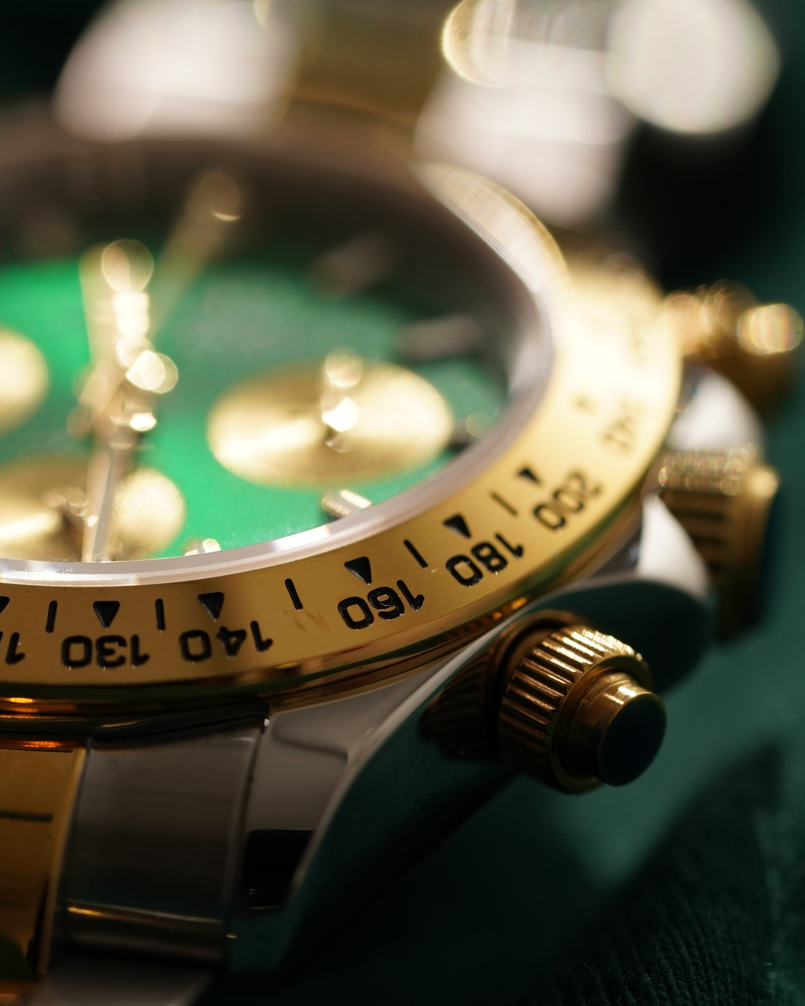 Seiko Tona | Gold & Green